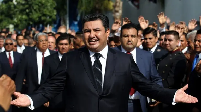 EE. UU. acusa a Naasón Joaquín de dirigir la "empresa criminal" La Luz del Mundo