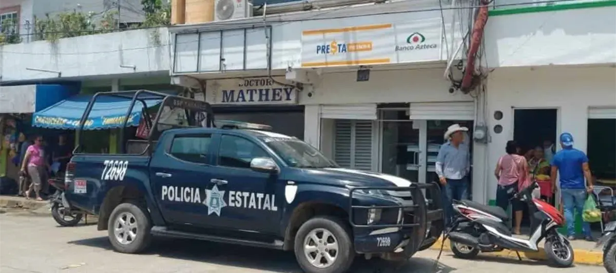 Fallece adulto mayor al interior de sucursal bancaria en Ocuiltzapotlán