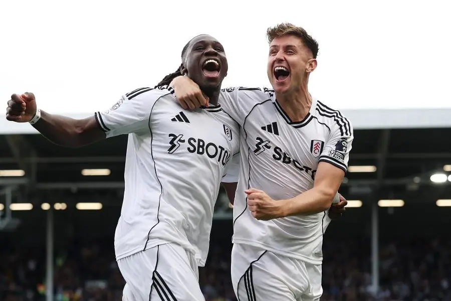Con autogol de último minuto, Fulham consigue su primera victoria