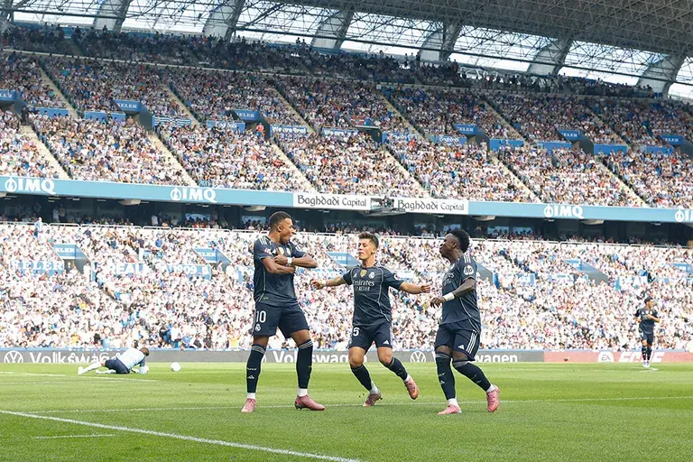 Pese a jugar con 10, Real Madrid vence a la Real Sociedad en Anoeta