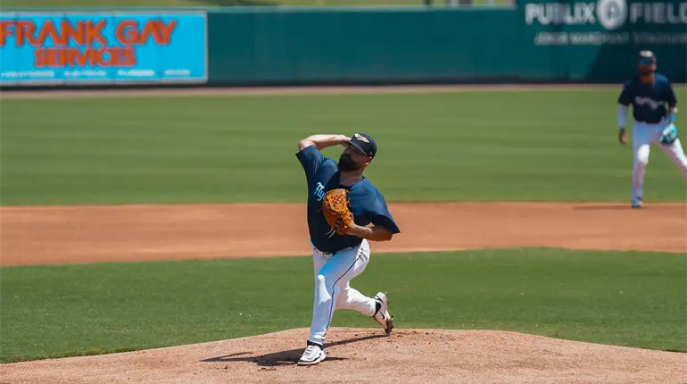 Mexicano, José Urquidy, regresa a la MLB