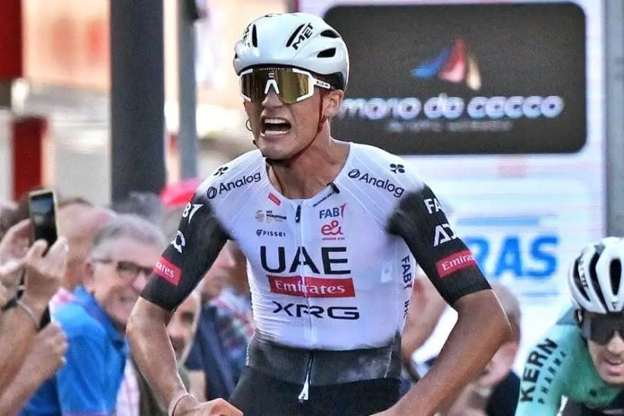 ¡Una victoria más para el mexicano! Isaac del Toro conquista el Trofeo Matteotti 2025