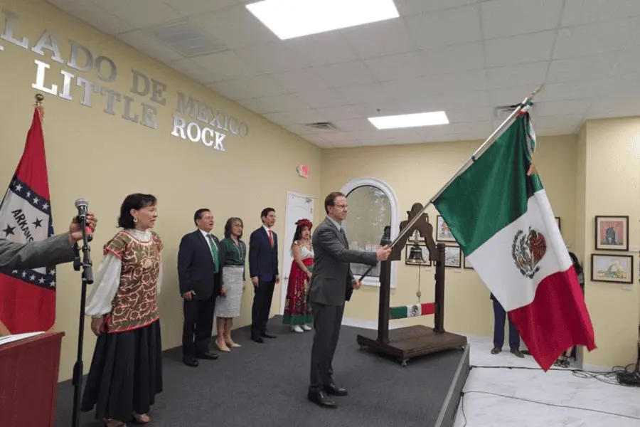 Festejos patrios llegan a todo el mundo gracias a los mexicanos