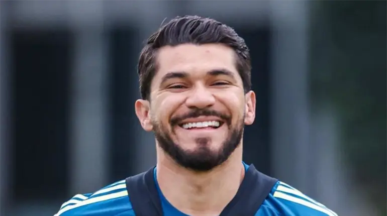 Henry Martín sufre lesión en la rodilla y es baja nuevamente con América