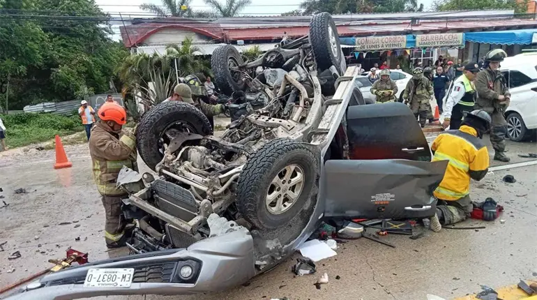 Deja 5 muertos fatal accidente en bulevar de Cancún