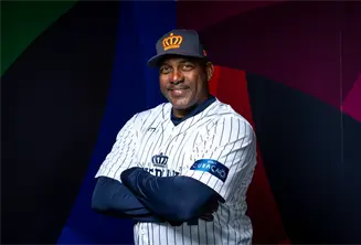 Hensley Meulens, candidato a ser manager de Sultanes de Monterrey
