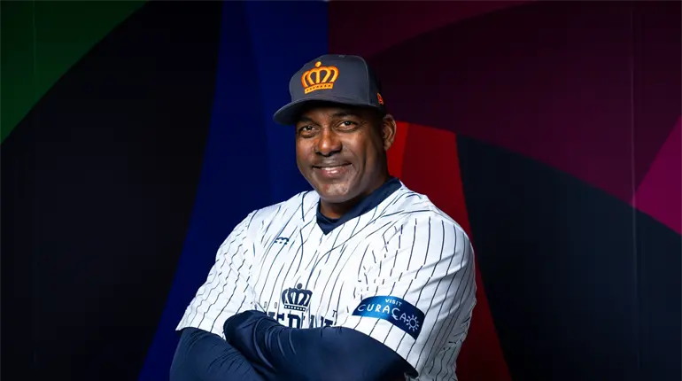 Hensley Meulens, candidato a ser manager de Sultanes de Monterrey
