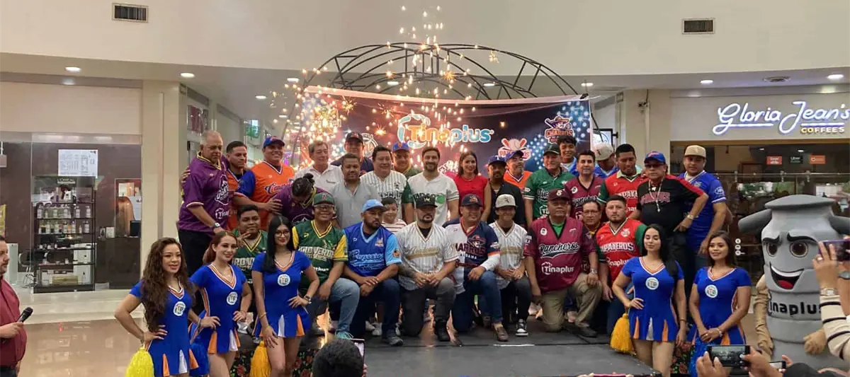 Presentan uniformes de la Liga de Beisbol de Primera Fuerza