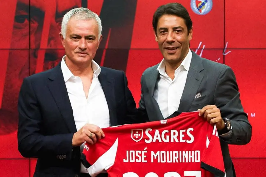 Casi 25 años después, José Mourinho volverá a dirigir al Benfica