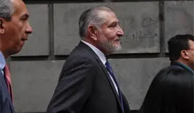 "No habrá parlamento abierto": Adán Augusto sobre la reforma al juicio de amparo