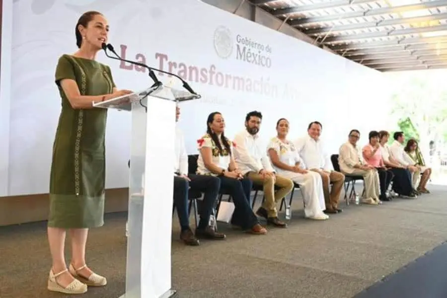 Oposición "nunca podrá calumniar a AMLO porque se quedó en el corazón de la gente": Sheinbaum