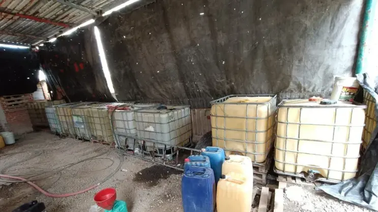 Aseguran predio donde se almacenaba gasolina ilegal en Edomex