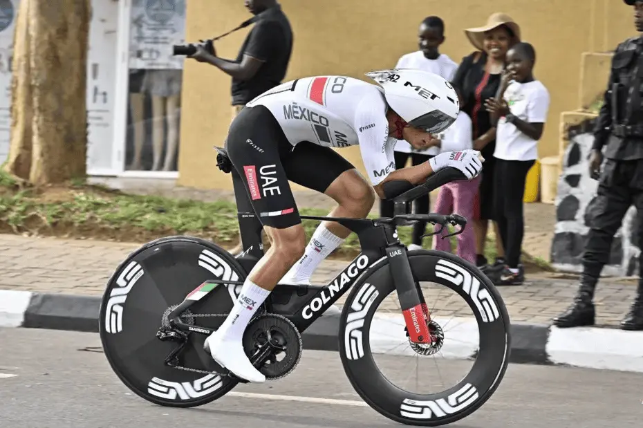 Isaac del Toro firma un histórico 5to lugar en el Mundial de Ciclismo de Ruta