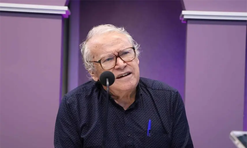 Rodríguez Prats recomienda a Javier May "tener piel gruesa" y aceptar críticas