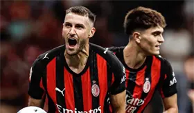 Santi Giménez marca su primer gol de la temporada en victoria del Milán en Coppa Italia