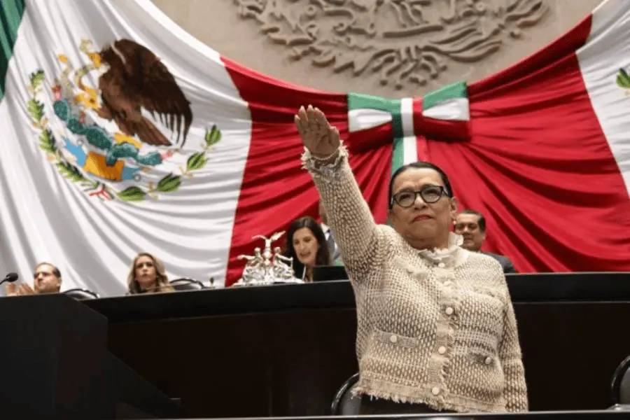 Rosa Icela defiende a AMLO en comparecencia en San Lázaro