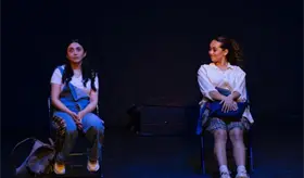 Tabasqueña Paloma Delos presenta su obra "Pez Cuasimonólogo a Voces" en la CDMX