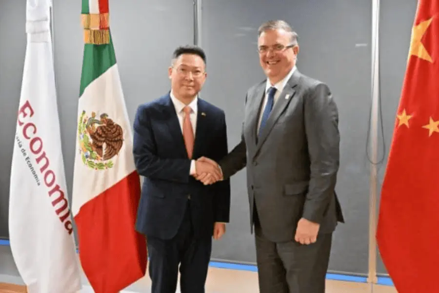 Ebrard se reúne con embajador de China tras imposición de aranceles de México al país asiático