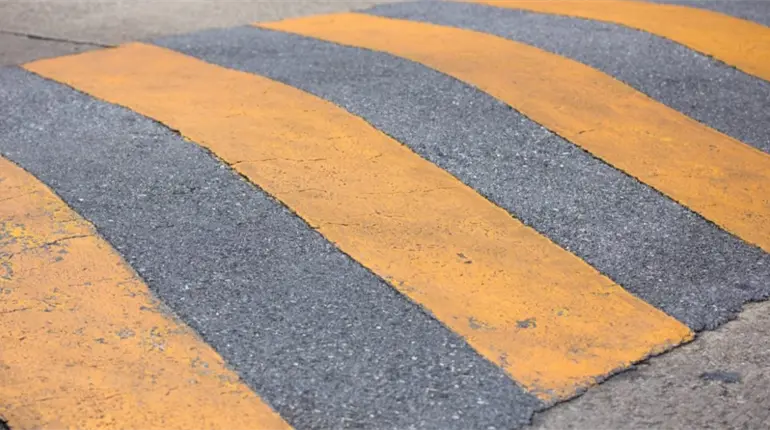 Construirán reductores de velocidad en Periférico cerca del puente Carrizal V