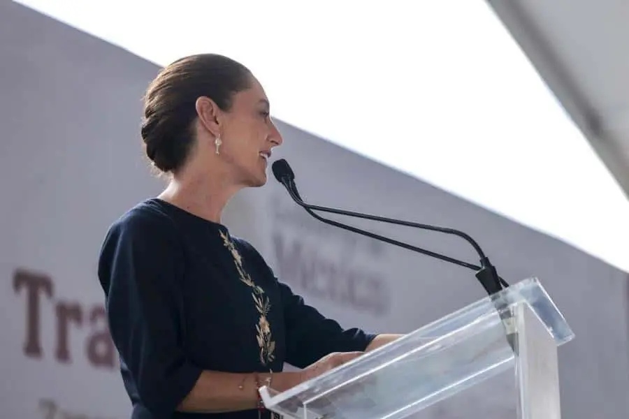 "Si no hay respeto nos vamos todos"; Sheinbaum defiende a gobernador de Jalisco tras abucheos