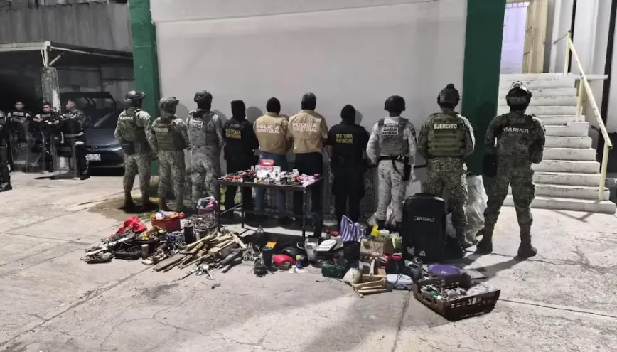Decomisan armas, drogas y celulares durante revisión a Cereso de Campeche