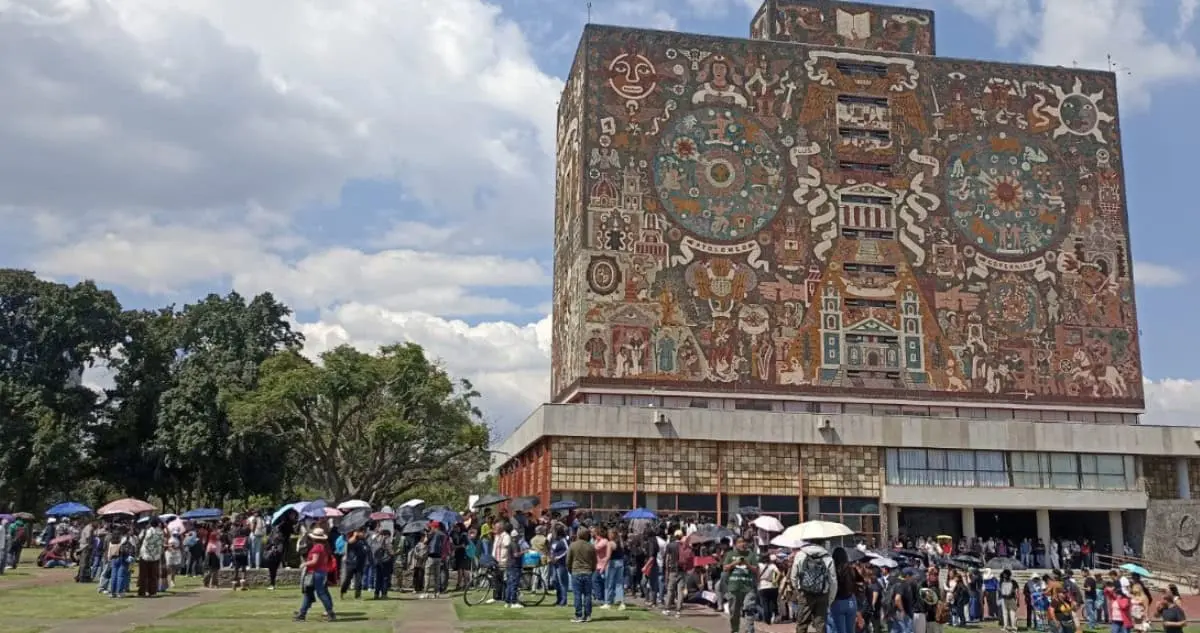 Sheinbaum sugiere a la UNAM escuchar a sus estudiantes y darles mayor apoyo