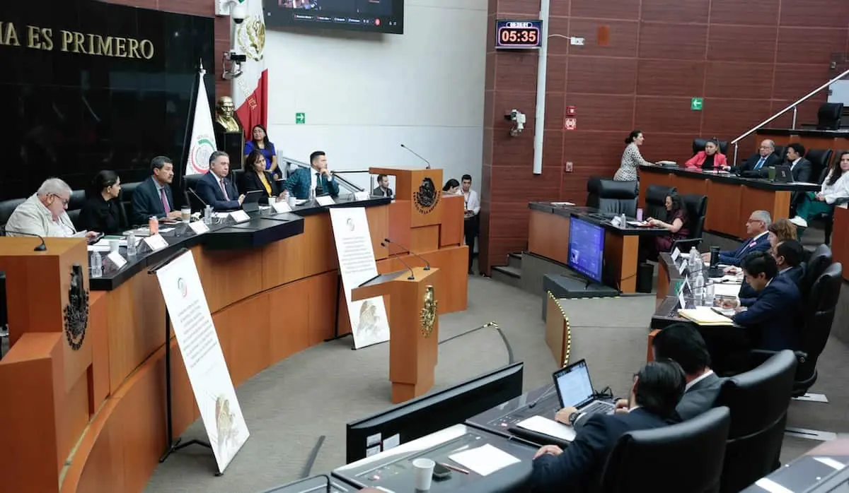 Morena va por el "fast track" en reformas a la Ley de Amparo