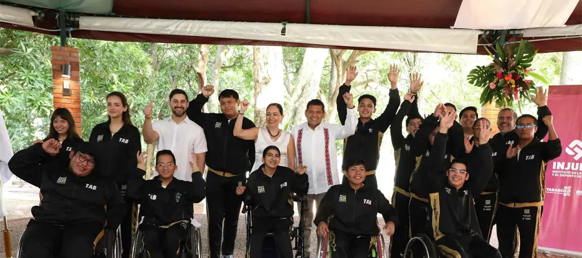 Gobernador abandera a delegación tabasqueña que participará en la Paralimpiada Nacional 2025