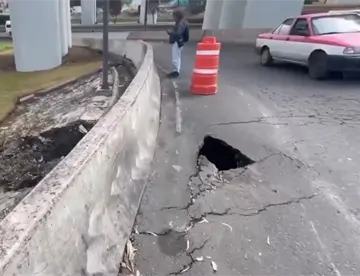 Se registra socavón de más de 6 metros en puente La Concordia
