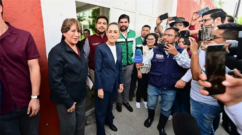 "Nadie se va a quedar desamparado": Sheinbaum en visita tras inundaciones en Neza