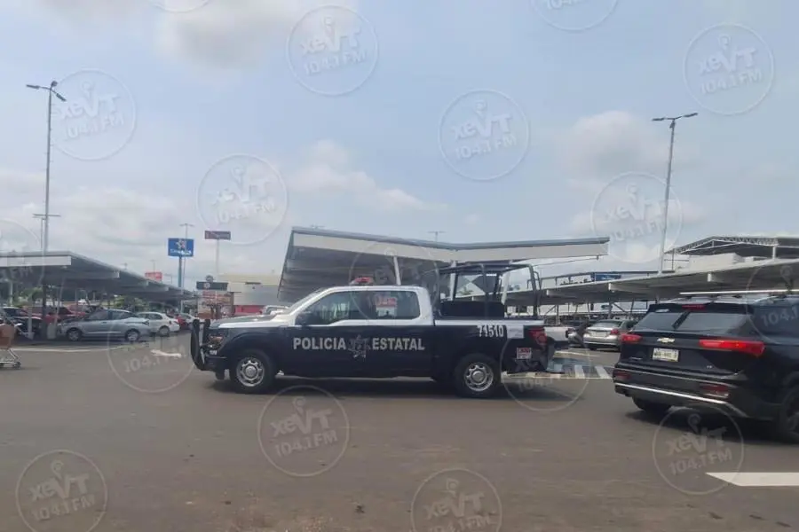 Asaltan a cuentahabiente afuera de banco en Carrizal