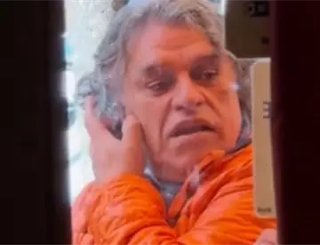 ¿Juan Gabriel está vivo? Captan a sujeto igual al cantante en París