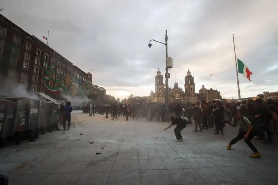 Violencia, rapiña y vandalismo se hacen presentes en marcha del 2 de octubre