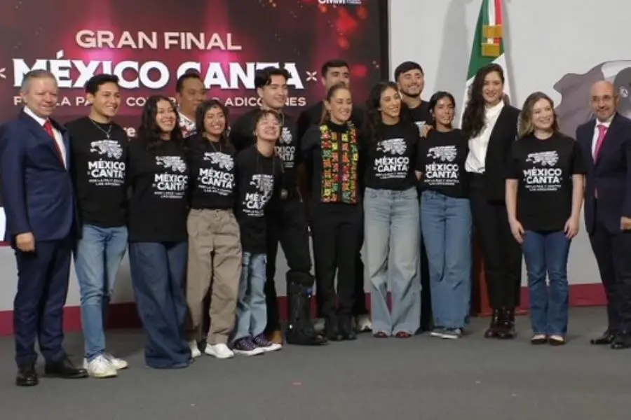 Finalistas de México Canta son recibidos por Sheinbaum en la mañanera