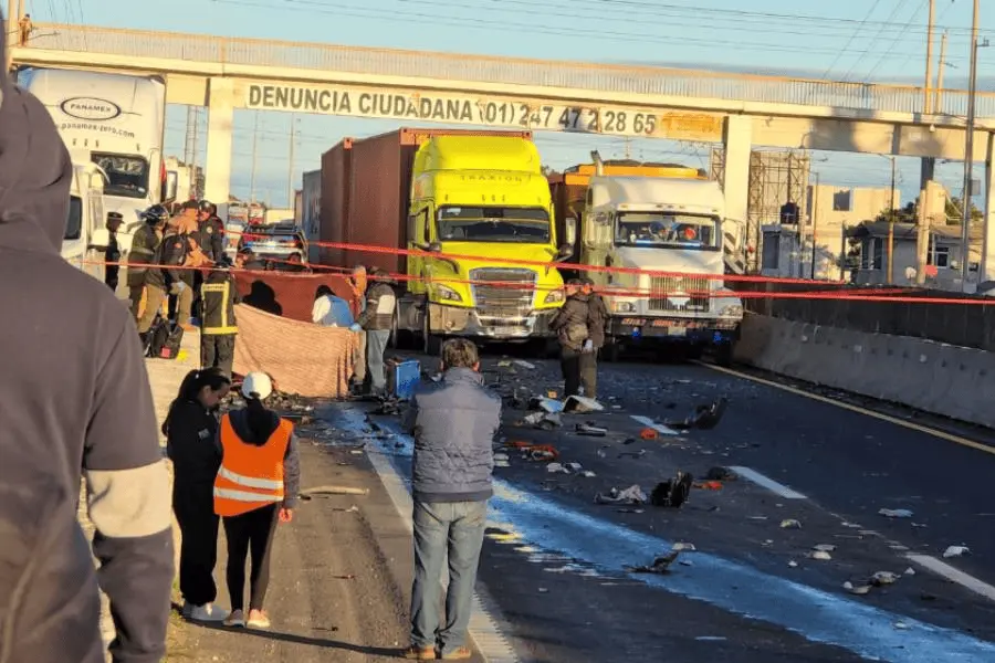 Chocan peregrinos en Tlaxcala; uno muere y 8 más resultan heridos