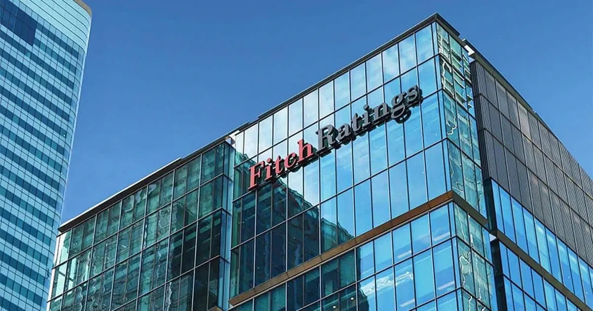 Fitch Ratings sube calificaciones de Pemex y la coloca con perspectiva estable
