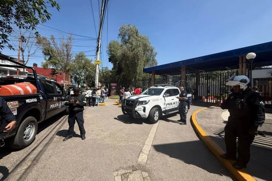 Amenaza de bomba en FES Iztacala moviliza a cuerpos de emergencia