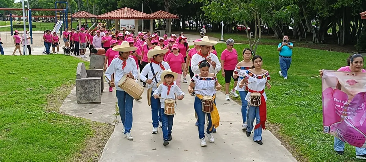 Club Rotary Macuili realiza "Caminata Rosa" a favor de la lucha contra el cáncer de mama