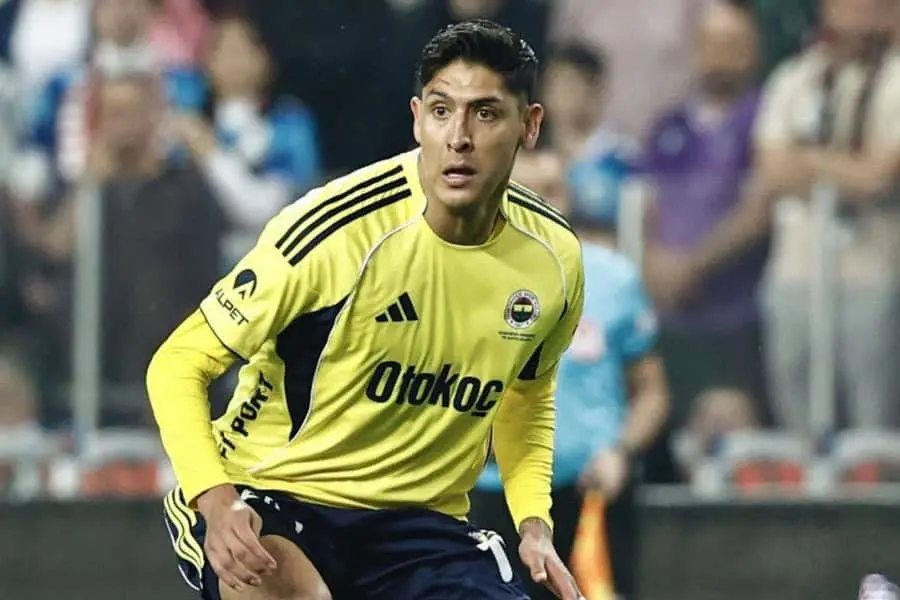 En su regreso a la titularidad, Edson Álvarez y el Fenerbahçe empatan sin goles ante Samsunspor
