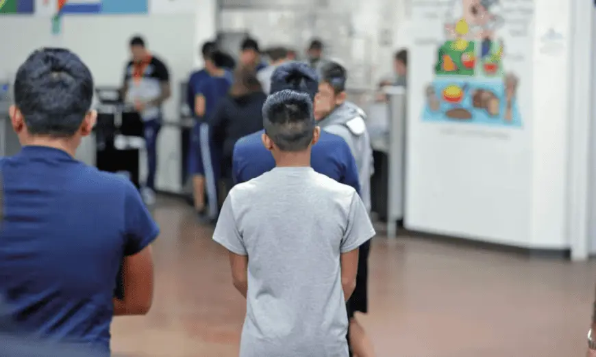 EE. UU. ofrece 2 mil 500 dólares a niños migrantes que regresen voluntariamente a sus países