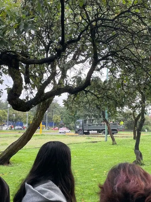 Captan a camión del Ejército circulando en Ciudad Universitaria
