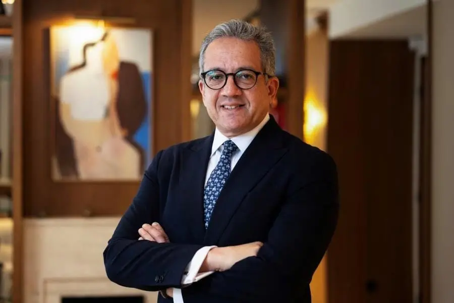 Egipcio Khaled El-Anany es elegido para dirigir a la UNESCO; asumirá el cargo en noviembre
