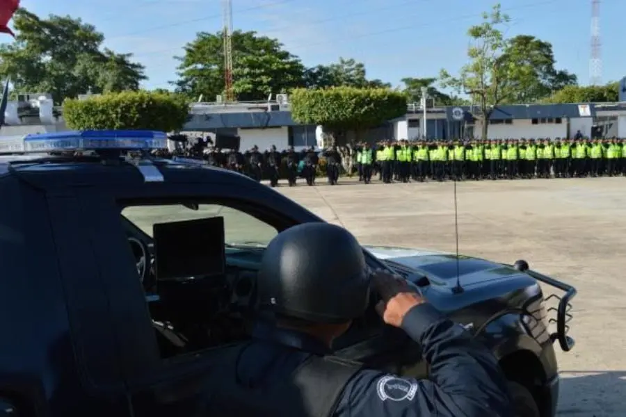 Anuncia Gobierno "mejoras" en prestaciones de Policías Estatales