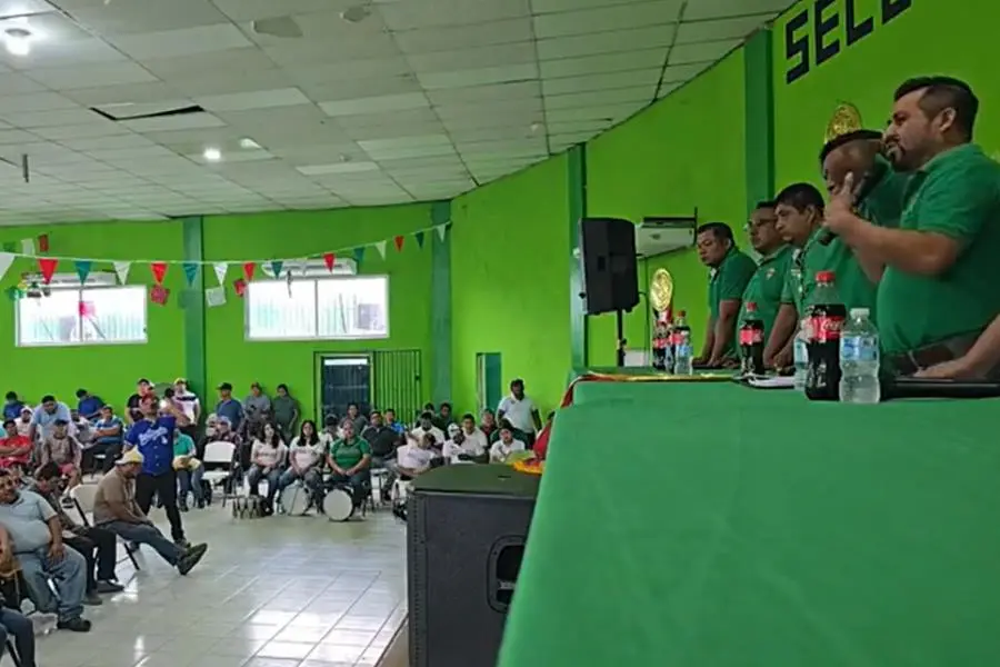 Reaparecen cañeros en asamblea tras ser liberados