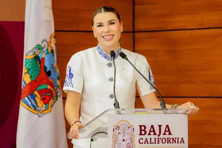 Gobernadora de Baja California está en proceso de divorcio