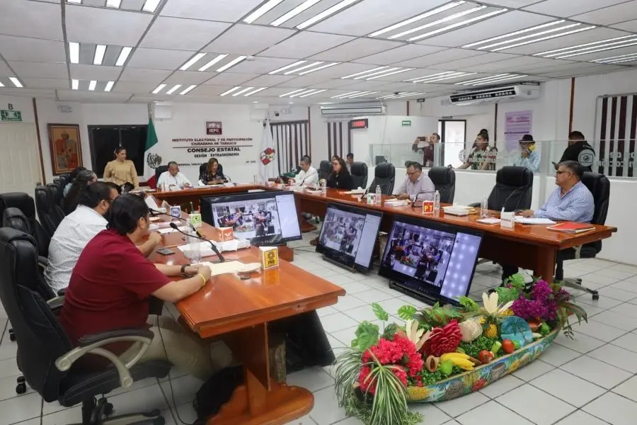Renueva IEPC presidencias de sus comisiones permanentes, por cuestión de protocolo