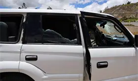 Atacan vehículo del presidente de Ecuador, Daniel Noboa
