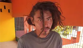 Buscan a familiares de Rosalino, hombre que deambula en Corregidora Ortiz 2da, Centro