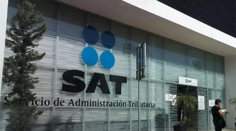 Son pocos los trabajadores que se fueron a paro: Sheinbaum sobre protesta en oficinas del SAT
