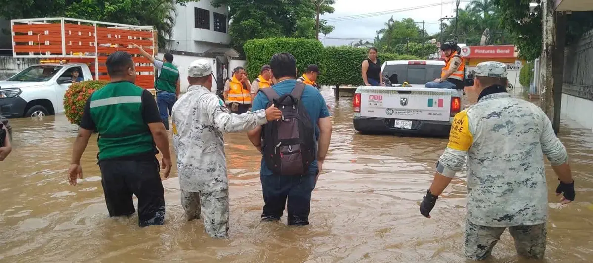 Tormenta "Raymond" deja inundaciones en Guerrero; en Oaxaca suspenden clases